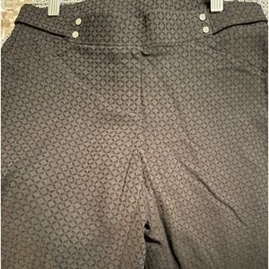 Black patterned skinny pants size 6